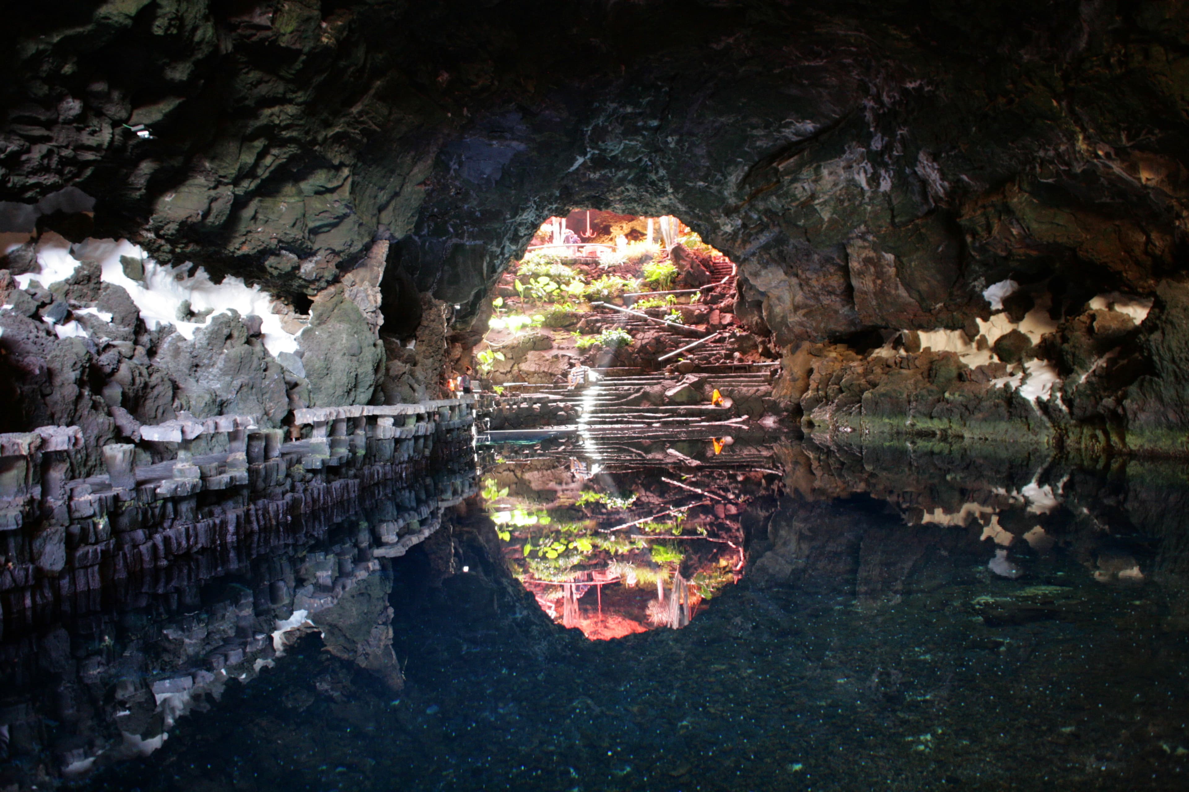Los Jameos del Agua