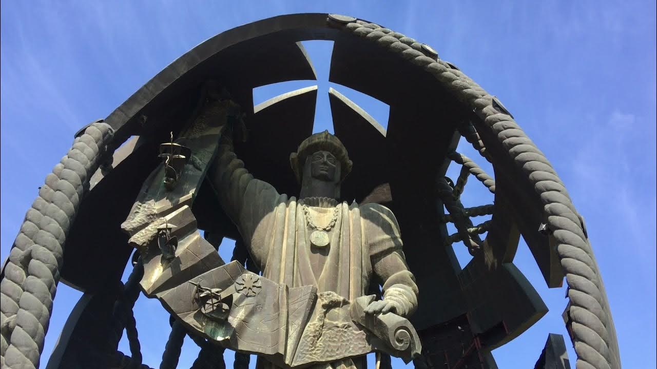 The colossal statue of Columbus in Seville